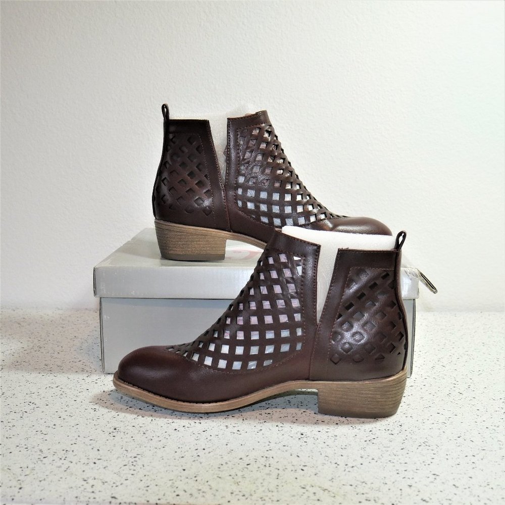 Journee Collection Kat Women's Ankle Boots, Size 7